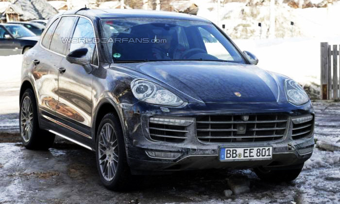 Porsche тестирует обновленный Cayenne