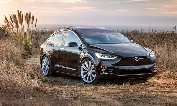Илон Маск продаст акции Tesla почти на 600 миллионов долларов