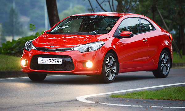 Кia объявила российские цены нового Cerato Koup