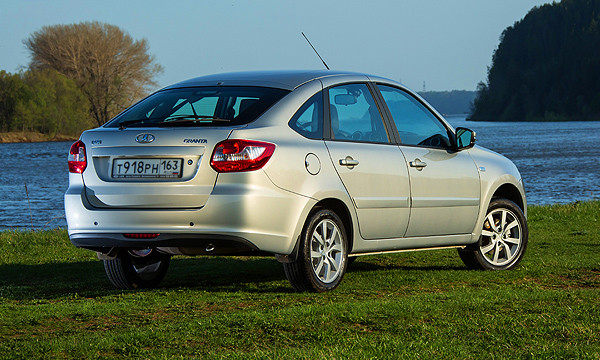 Доктор Лифт и мистер Хэтч. Тест-драйв Lada Granta