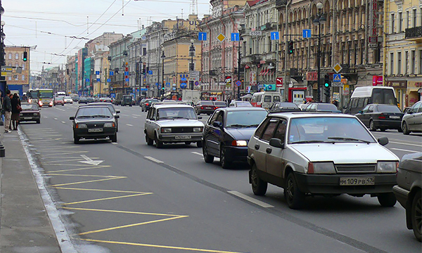 Камеры в Москве начнут фиксировать езду с выключенными фарами