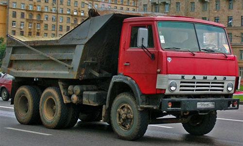 Шестилетний водитель КамАЗа сбил пешехода