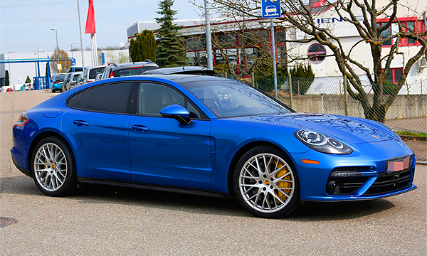 Новая Panamera и другие премьеры мотор-шоу в Пекине