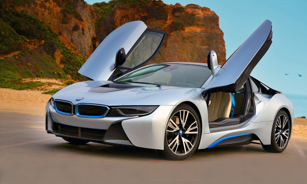 Поверить в невозможное. Тест-драйв BMW i8