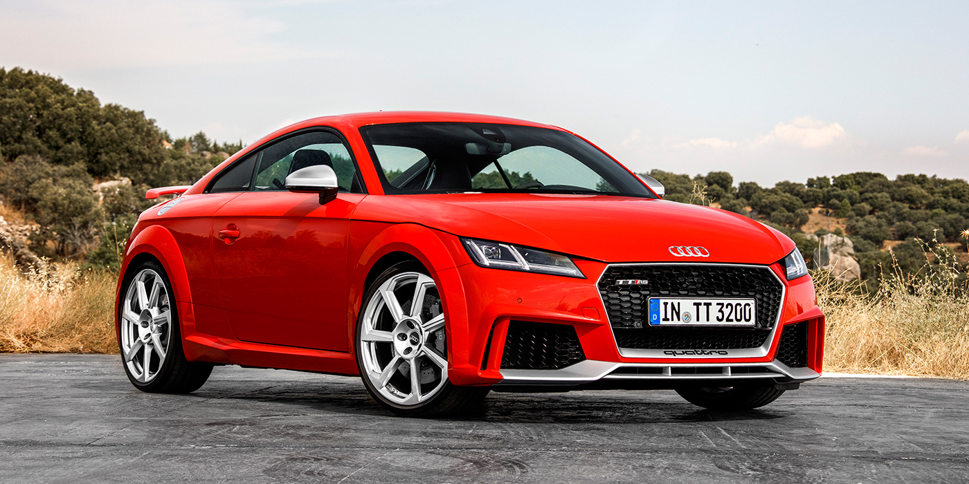 На серпантине музыка играет. Тест-драйв Audi TT RS
