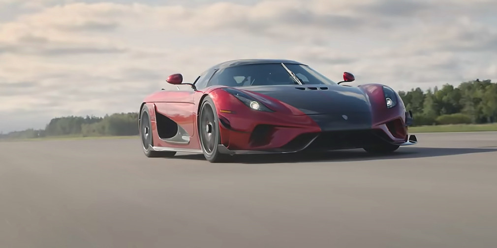 Машина koenigsegg как читается