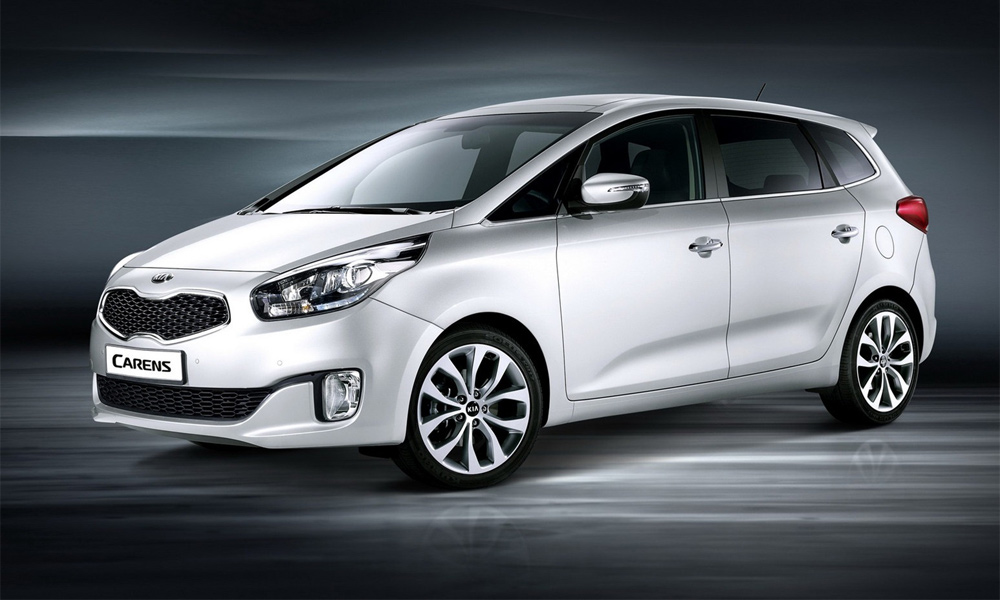 Kia Carens стал стильным и семиместным