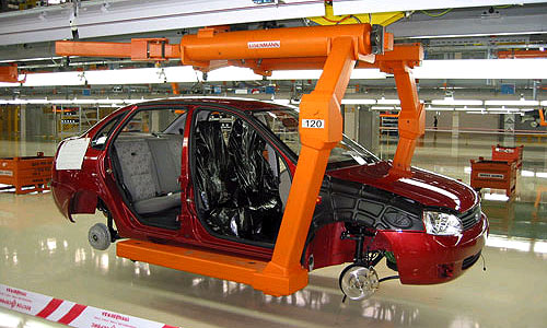 АвтоВАЗ снизит цены на свою продукцию