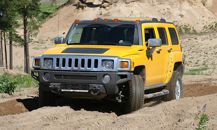 Младший лейтенант Hummer H3