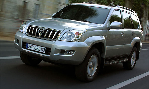 В Москве у советника Внешторгбанка угнан автомобиль Toyota Land Cruiser