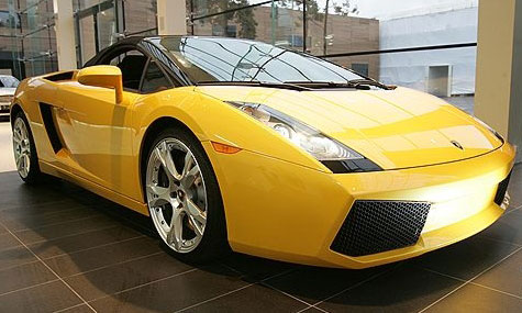 В Москве открылся автосалон Lamborghini