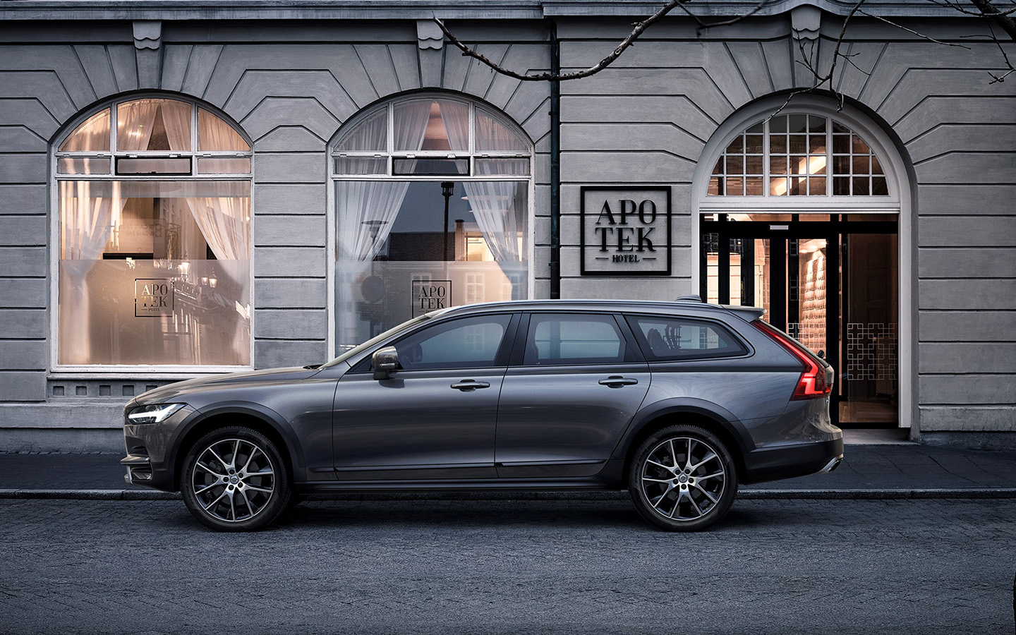 Volvo v90 cross country интерьер