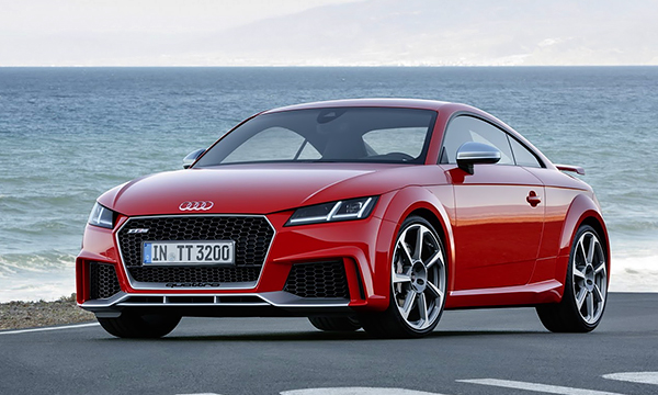 Новая Audi TT RS по динамике приблизилась к суперкару R8
