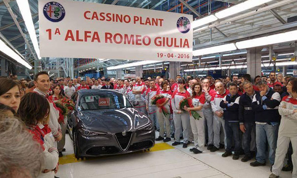Седан Alfa Romeo Giulia отправили в серию
