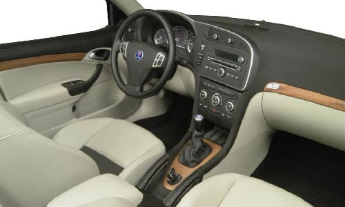 Появились первые фотографии интерьера обновленного Saab 9-3