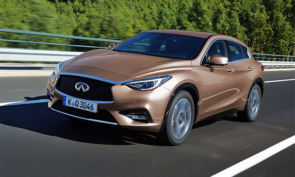 Infiniti начнет российские продажи хэтчбека Q30 в сентябре