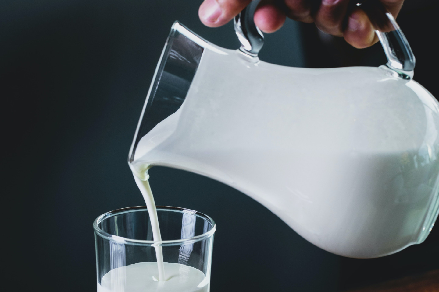 Благодаря исследованиям удалось выяснить, что в молоке также много калия. В одной чашке содержится 366 мг