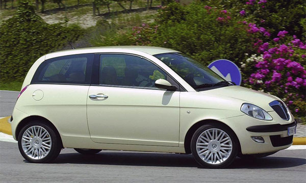 Lancia Ypsilon