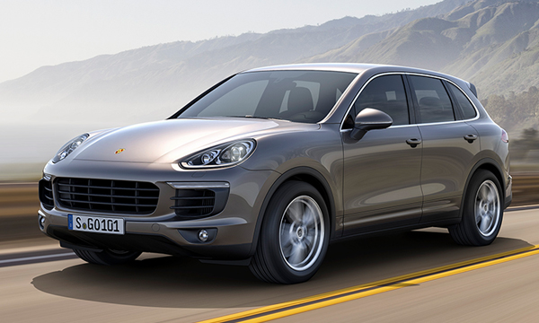 Volkswagen отзовет Touareg и Porsche Cayenne из-за проблем с педалью