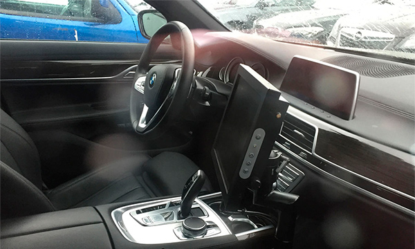 Опубликовано первое изображение салона новой BMW 5-Series