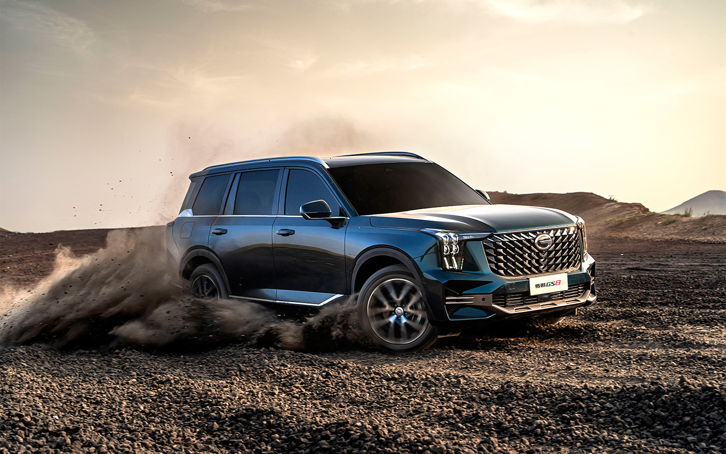 Как китайский кроссовер и китайский кроссовер GAC GS8 стали доступны в России