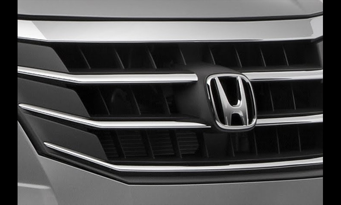 Honda опубликовала первый тизер нового кроссовера Crosstour
