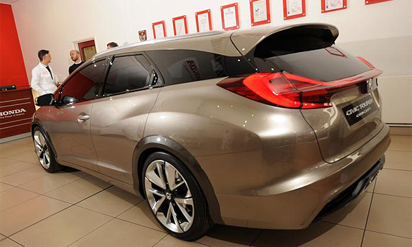 Багажник Honda Civic Tourer станет самым большим в классе