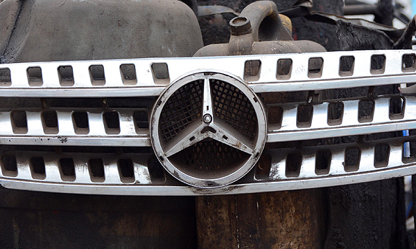 Mercedes губернатора Томской области попал в ДТП