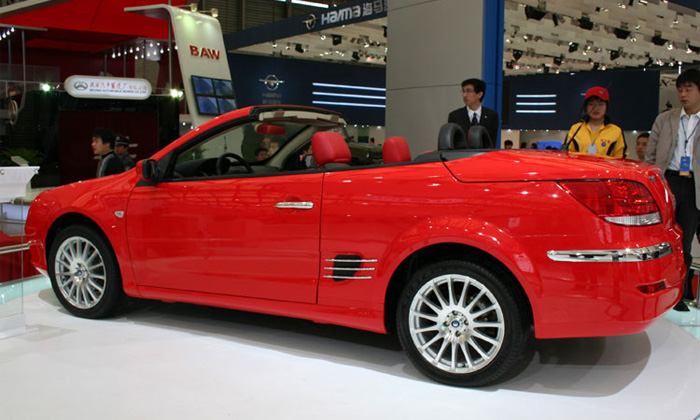 BYD F8