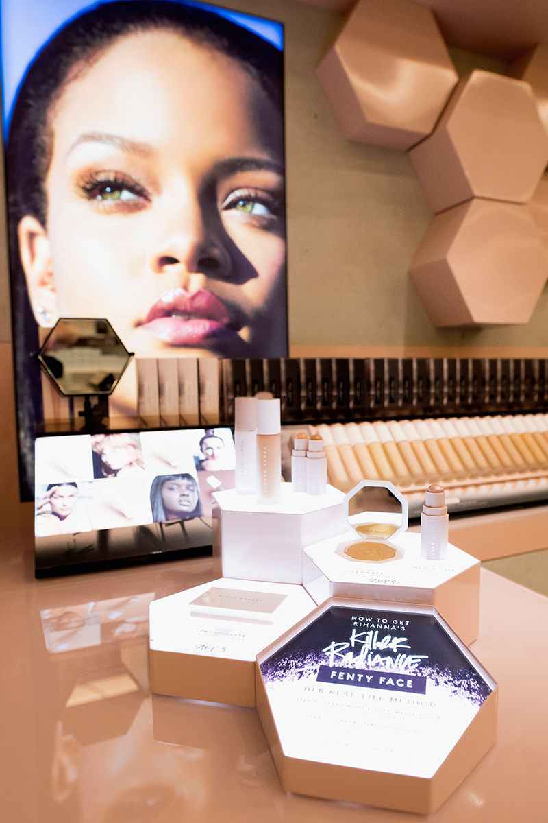 Продукция Fenty Beauty