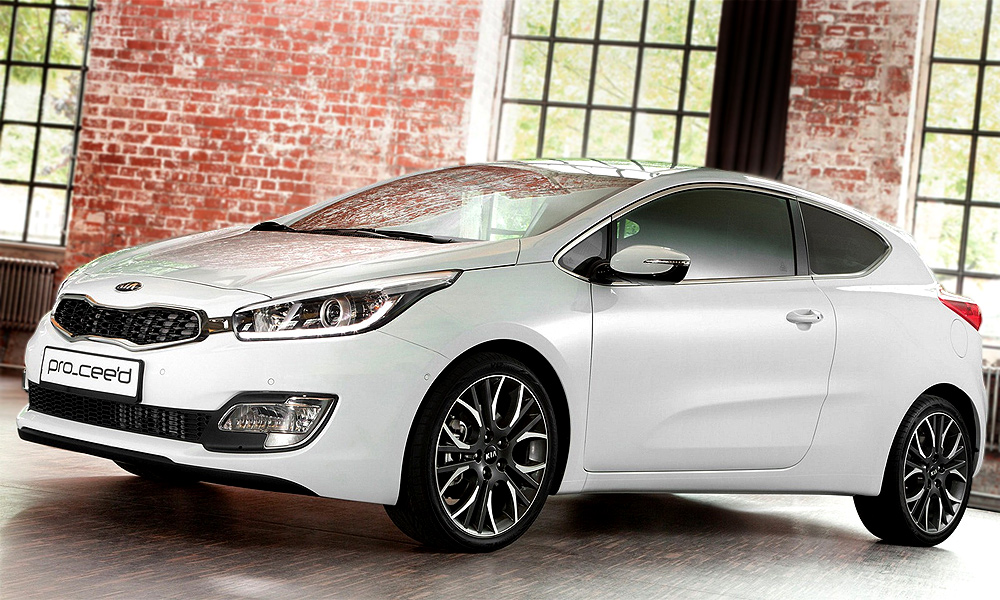 Трехдверный Kia pro_cee’d покажут в Париже. Первые фото