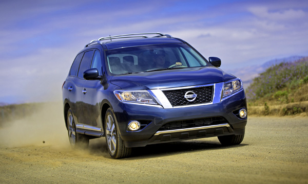 Nissan представит гибридный Pathfinder