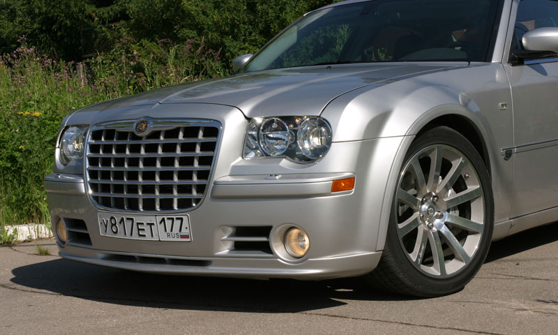 Chrysler SRT8