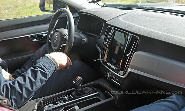 Опубликованы первые фотографии салона Volvo S90
