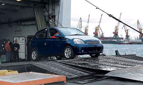 За 1 полугодие через таможню Владивостока ввезено около 90 тыс. автомашин
