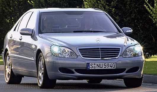 Mercedes S-класса обеспечивает комфорт