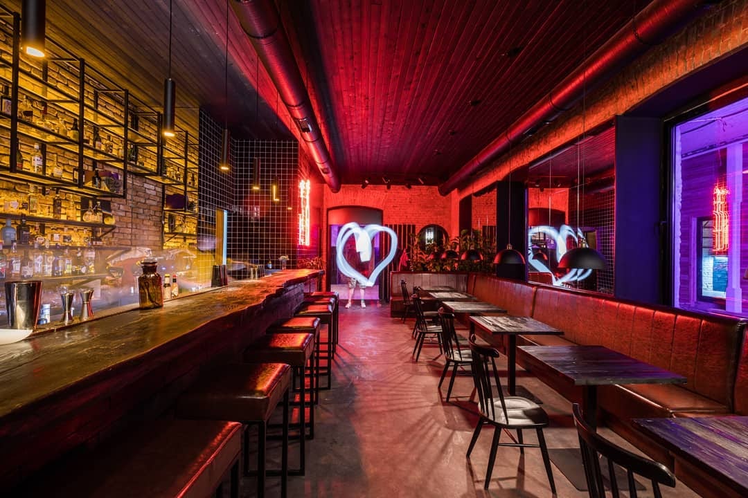 Бар Cocktail Factory Tbilisi