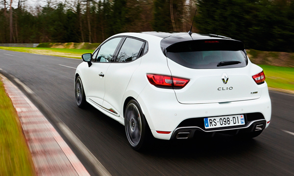 Renault Clio RS 220 Trophy установил новый рекорд Нюрбургринга
