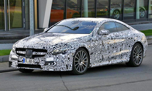 Mercedes тестирует купе S63 AMG