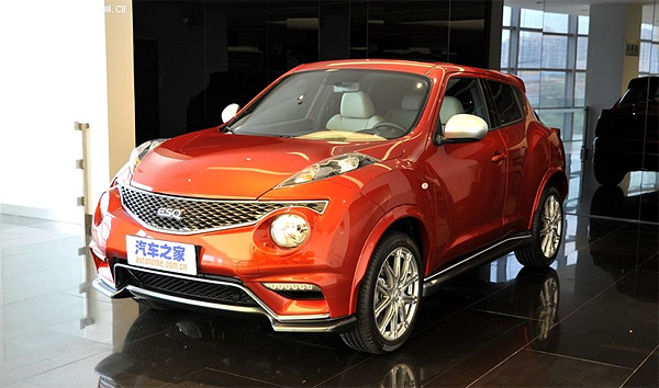 Кроссовер Infiniti ESQ замечен без камуфляжа