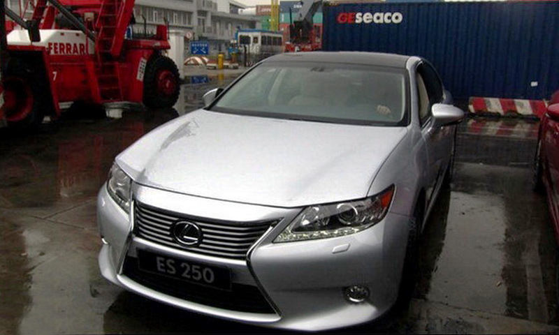 Lexus ES