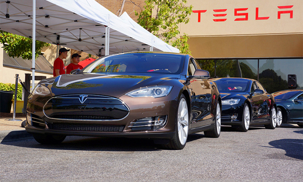 Tesla Model S защитили от возгораний