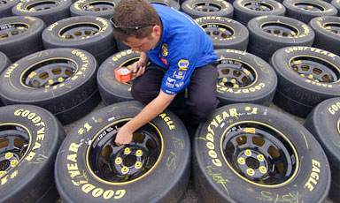 Goodyear в 2005 г. увеличил чистую прибыль почти на 100%