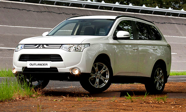 Объявлен старт продаж Mitsubishi Outlander с 3,0-литровым мотором