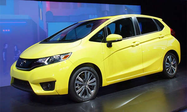 Новая Honda Fit получила камеру заднего вида в базовой версии