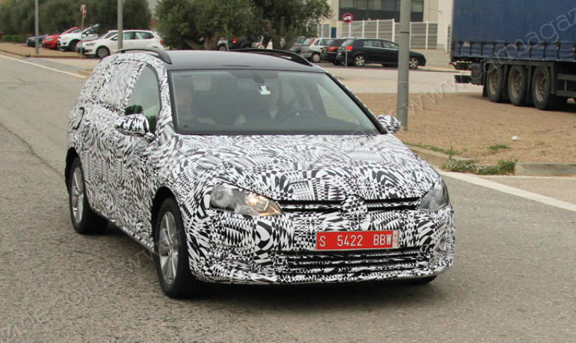 Volkswagen Golf станет универсалом через год