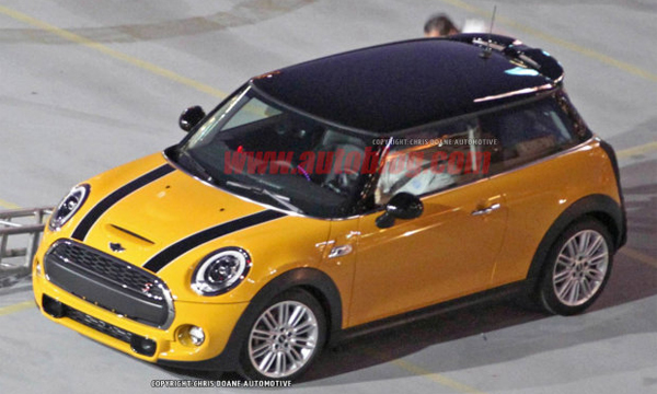 Новый MINI Cooper засняли без камуфляжа