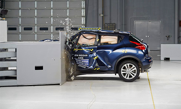 Nissan Juke провалил американский краш-тест