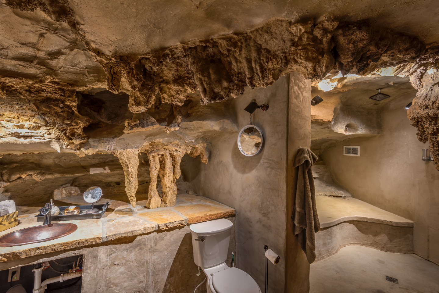 Фото: beckhamcave.com