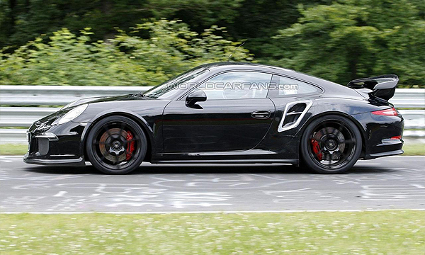 Трековый Porsche 911 GT2 покажут через год
